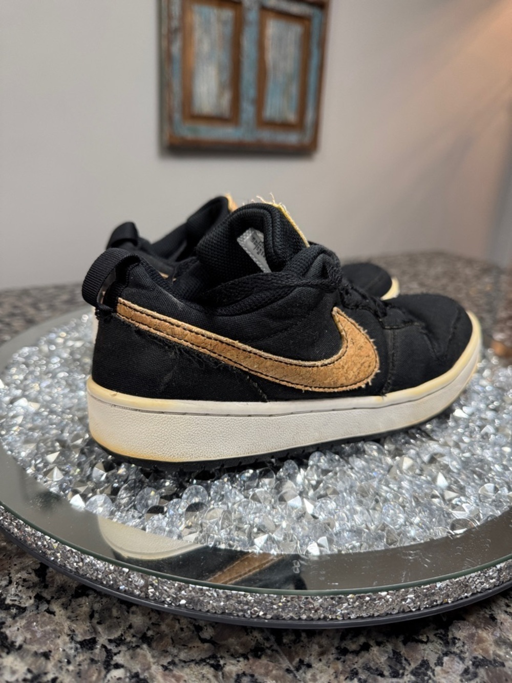 Nike Black and Tan cork leather Low-Top Sneakers 5Y - Picture 2 of 13